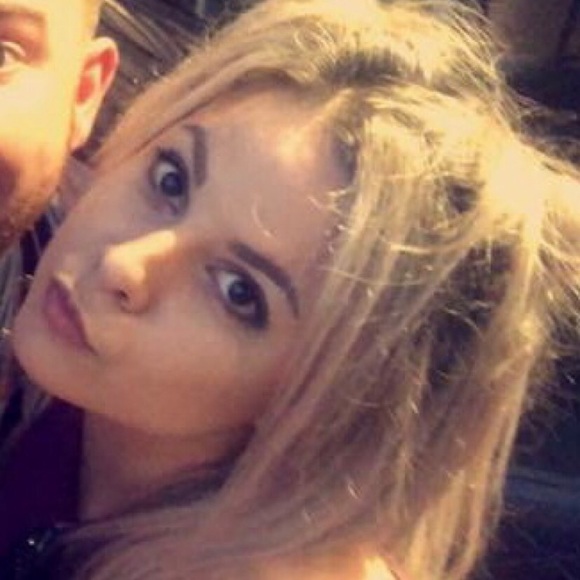 Meet your Posher, Gina - Picture 2 of 3